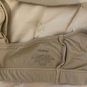 Skims fits everybody triangle bra